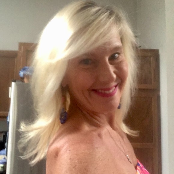 Meet your Posher, Posh - Picture 1 of 1